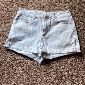 White SO shortie high rise shorts